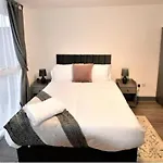 Lux City One Bed Birmingham Apartment