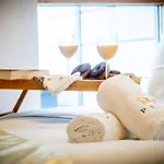 Pluxa Vivacity Sensational Apartment In The Heart Of The City
