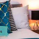 Haus Top Rated Luxury Apartment - Parking - Wifi - Smart Tv