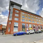 George St 2Bd Executive Eco Apartment By Silva