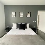 Comfortable One Bed Flat