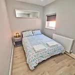 Amazing 1 Bed Flat In Lovely Area