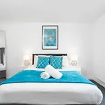 Luxury Apartment - Selly Oak - Parking - Top Rated - Netflix - Wifi
