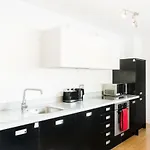 Washington 2 Bedroom Apartment By The Cube & Mailbox & Private Terrace