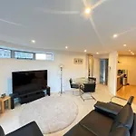 Grand City-Centre Apartment + Parking