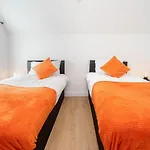 2 Bedroom Loft And Spacious Apt- One Choice Stays- Jq