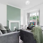 2 Bed House/Edgbaston/Families/Contractors/Parking