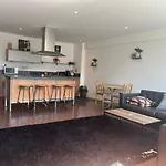 2 Mins From National In Door Arena
