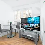 Haus - Brand New Luxury Apartment - City Centre - Exceptional