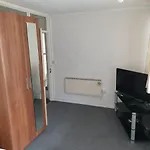 Apartment Beside Queen Elizabeth Hospital