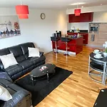 Swanky 2 Bdr Apt/Opp Edgbaston Cricket Ground/Free Parking