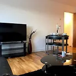 Swanky 2 Bdr Apt/Opp Edgbaston Cricket Ground/Free Parking