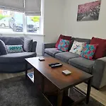 Pass The Keys Attractive Modern 2 Bedroom House In Harborne