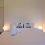 Spacious 5 Bedroom House In Birmingham Close To Nec For 12 Guests