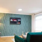 Deluxe Tranquil Central 2 Bedroom Home-Free Parking, Wifi, Garden Views, University Of Birmingham, Botanical Gardens, Edgbaston Cricket