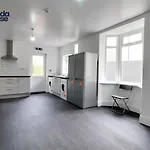 Kunda House Gillotte