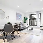 Exoticstay Apartments- 5* Elegant Luxury Centrally Located 2-Bedroom Apt