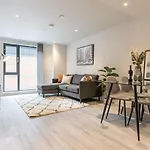 St Martin\'S Place 2 Bed Bham City With Free Parking