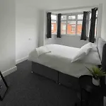 Lovely 3 Bedroom Property With Extensive Parking