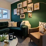 Evergreen Lodge-Wyndale-4Br Wparking Bham Nec