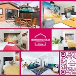 Stunning Solihull Long Stays - 4 Bedrooms With 7 Separate Beds, 2 Baths, Garden & Driveway By Birmingham Contractor Stays