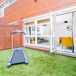 ✪Central✪6Bed✪ Parking✪Pool Table✪Private Patio ✪