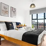 Pluxa Onyx Luxury 1 Bedroom Apartment