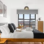 Pluxa Onyx Luxury 1 Bedroom Apartment