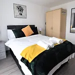 Stunning, 1-Bedroom Cosy Apartment In The Centre Of Birmingham