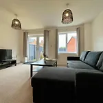 Big Modern House - 15Min To Nec - Sleeps 10