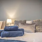Contractors/Large Groups - House