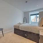 Birmingham Business And Staycation Haven Ideal For 4 Guests