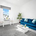 Fabulous Apartment Overlooking Canal - Parking - Perry Barr