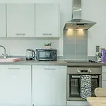 Modern City Apartments - Birmingham