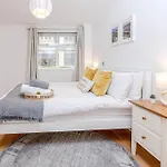 Luxury Modern 1 Bedroom Apartment In Birmingham City Centre