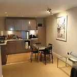 Birmingham Ruby 2-Bedroom Apartment City Centre