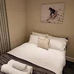 Birmingham Ruby 2-Bedroom Apartment City Centre