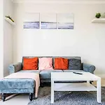 Beautiful Flat With Free Parking