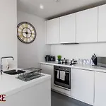 Unique One Bedroom Apartment In Birmingham City Centre