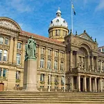 Birmingham Garnet 3-Bedroom Apartment City Centre