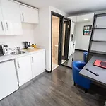 Stylish Studio For Short Term Near The City!