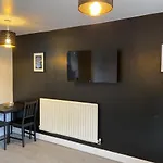 Parking - Couples - City Centre - Sleeps 4 - Birmingham