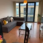 Superb 1 Bedroom Serviced Apartment In City Centre