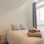 Beautiful 2 Bed In Central Birmingham: A Hidden Gem!