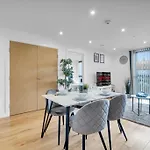 Pluxa Alpine Blue - Two Bedroom Luxury Apartment