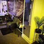 Exotic Jacuzzi Apartment With Balcony & Parking