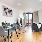 Pluxa Lavish Escape Classy City Centre Stay