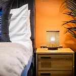 Exoticstay Apartments • New Build • Stylish 1-Bedroom Apartment In The City Centre • Wifi & Netflix • Self Check-In