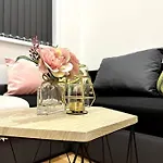 Spacious And Elegant Apartment