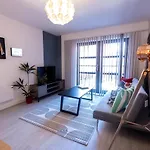 Whispering Northwood - Premier 1 And 2 Bedroom Apartments Near Business District By Sojo Stay